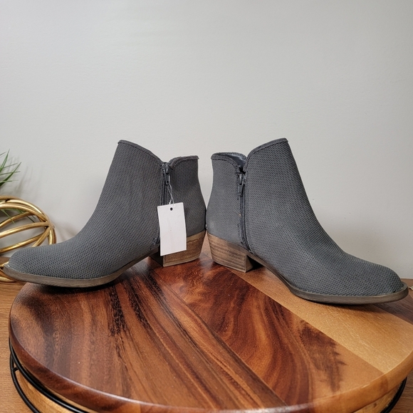 NEW Kenzie Gerona Dark Gray Ankle Boots Women's Size 9 - Picture 9 of 15